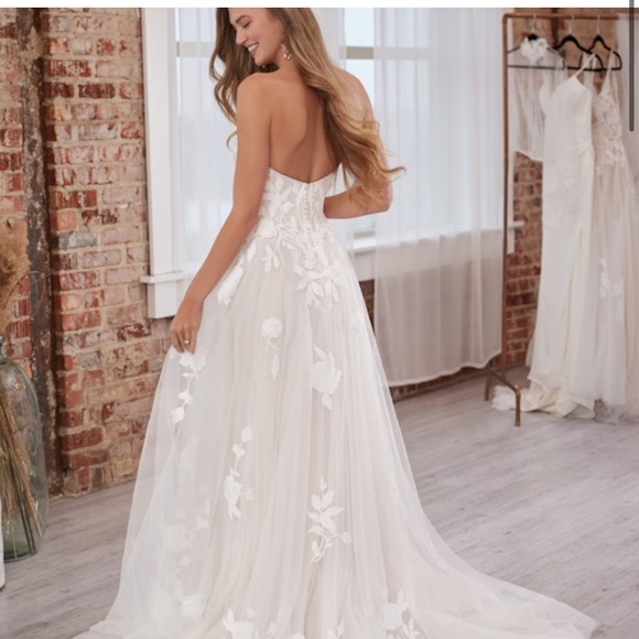 New Rebecca Ingram Hattie Lane Marie Wedding Dress - Picture 3 of 3